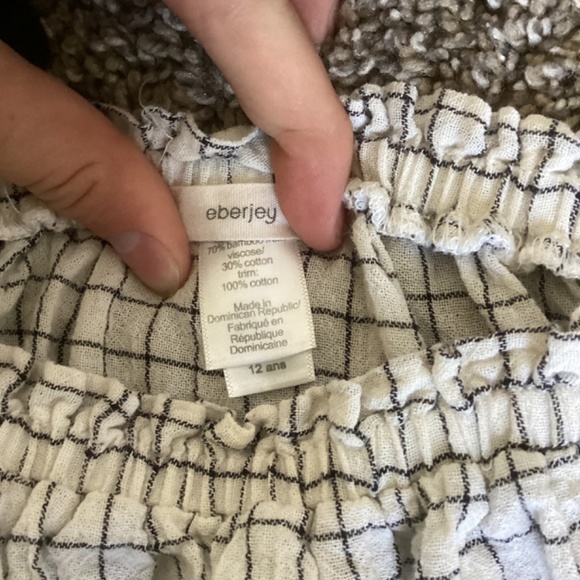 Two piece kids swimsuit, cover-up 🖤 🩶 - Picture 3 of 4